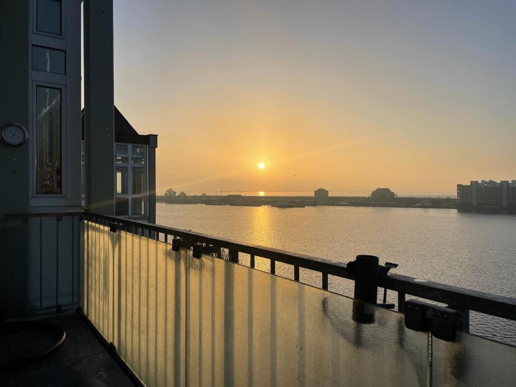 Ferienwohnung Mit Blick Aufs Meer In Wilhelmshaven Esterno foto