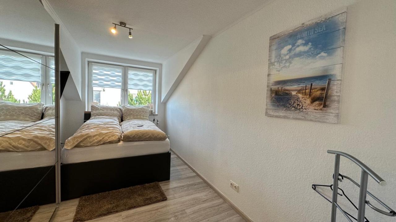 Ferienwohnung Mit Blick Aufs Meer In Wilhelmshaven Esterno foto