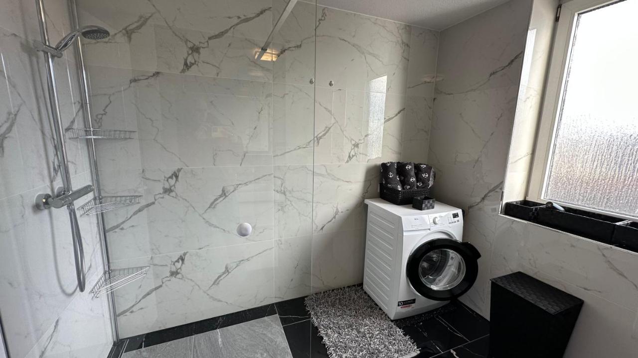 Ferienwohnung Mit Blick Aufs Meer In Wilhelmshaven Esterno foto